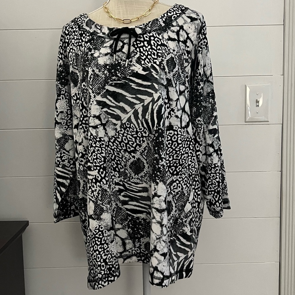 Ruby Rd black and white top XL